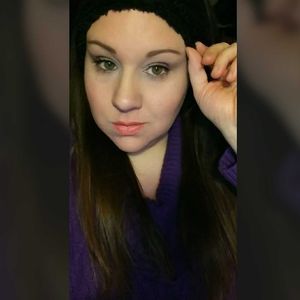 Meet your Posher, Crystal